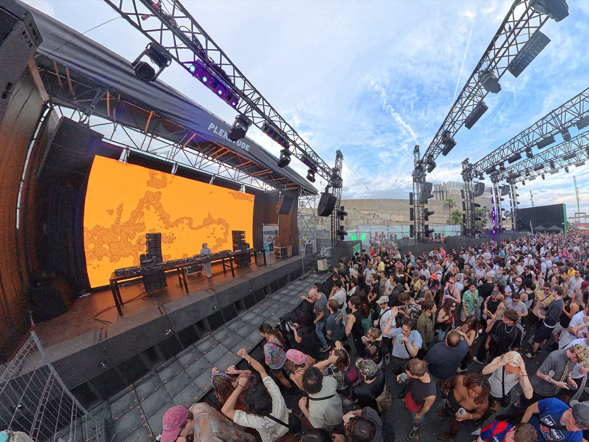 Multitud de personas en Primavera Sound