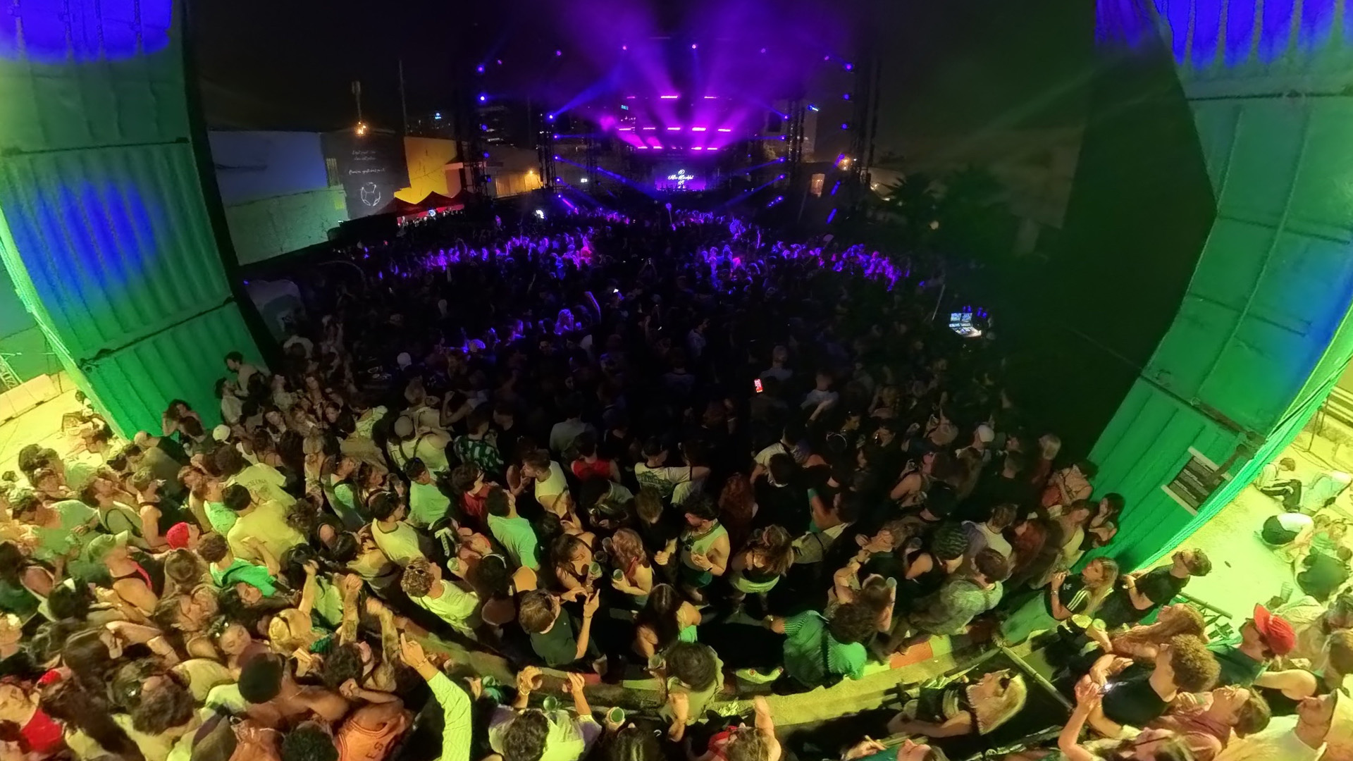 crowd of people at Primavera Sound